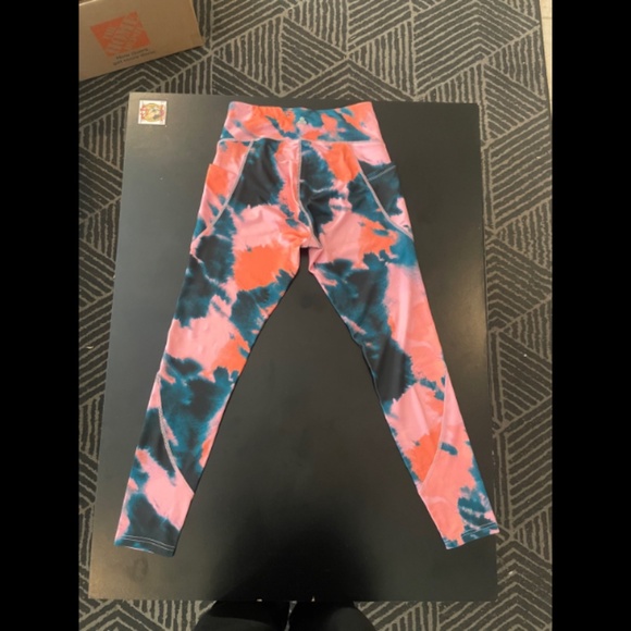 Tek Gear Workout Tie-Dye Legging - Medium - Picture 2 of 3
